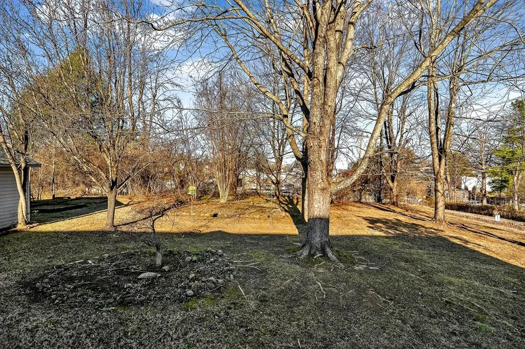 503 505 S 503 S Pine Street Monterey TN 38574