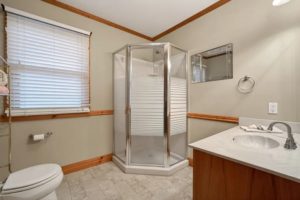 1011 Low Gap Road Sparta TN 38583