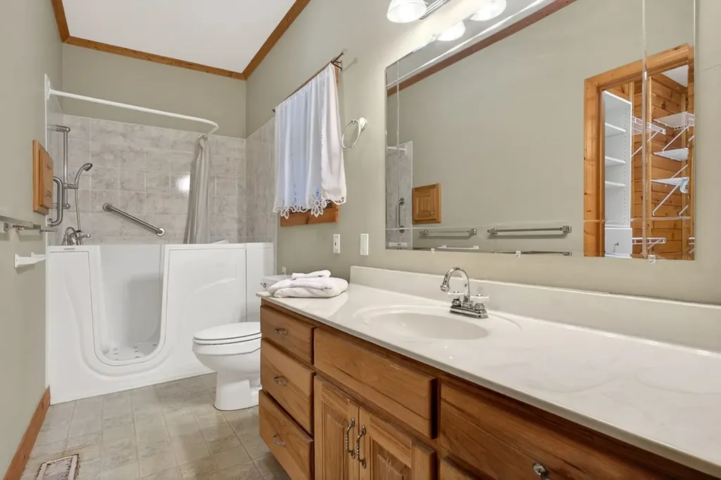 1011 Low Gap Road Sparta TN 38583