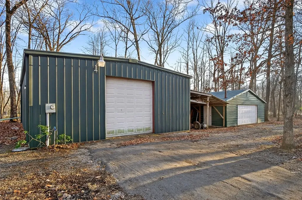 1011 Low Gap Road Sparta TN 38583