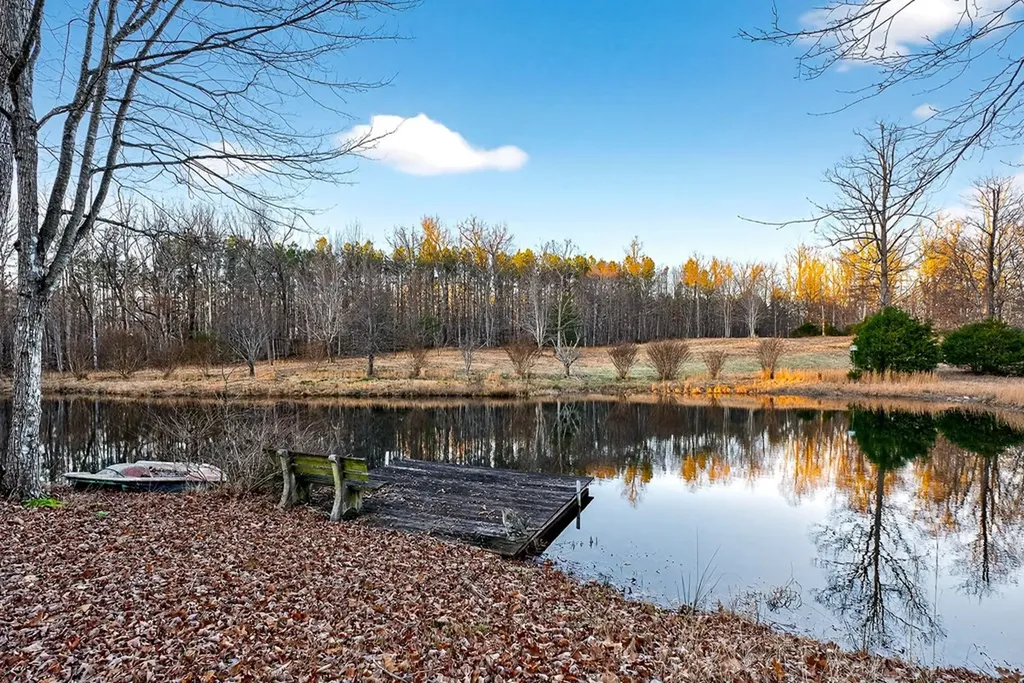 1011 Low Gap Road Sparta TN 38583