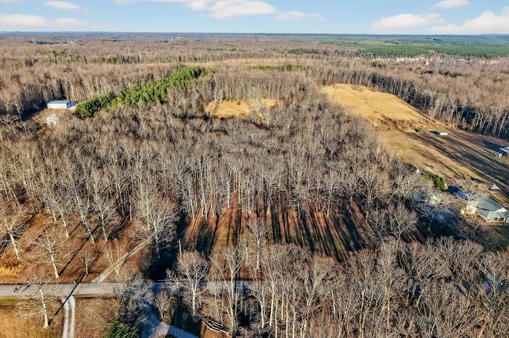 1011 Low Gap Road Sparta TN 38583