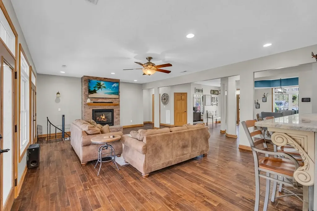 700 Falls Road Monterey TN 38574