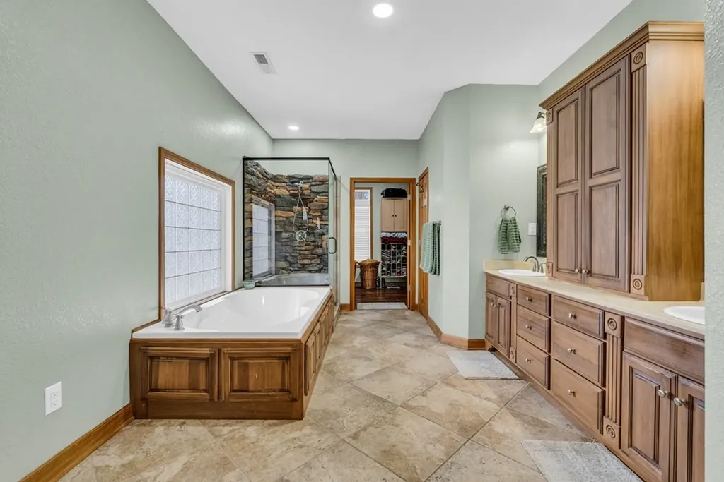 700 Falls Road Monterey TN 38574