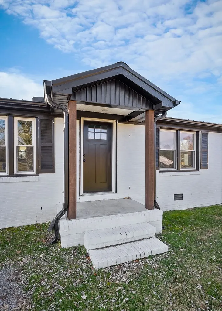 763 Smith Road Smithville TN 37166