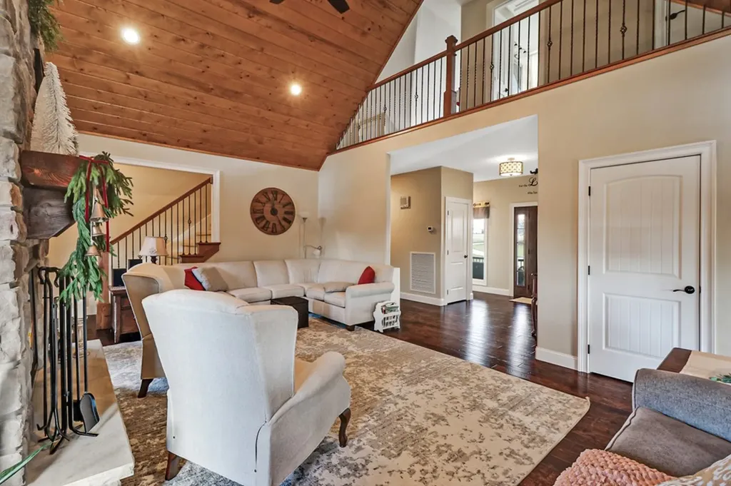 370 Randolph Road Crossville TN 38555