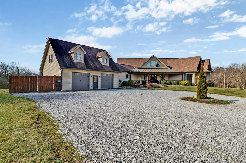 370 Randolph Road Crossville TN 38555