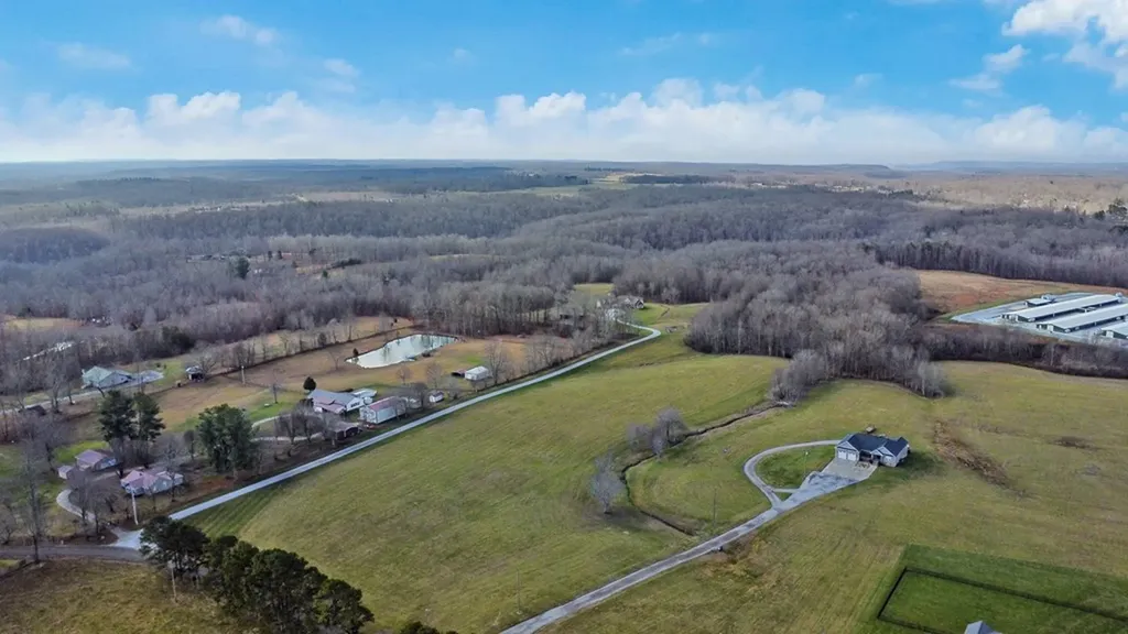 370 Randolph Road Crossville TN 38555