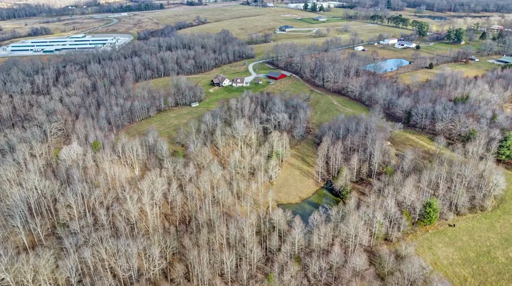 370 Randolph Road Crossville TN 38555