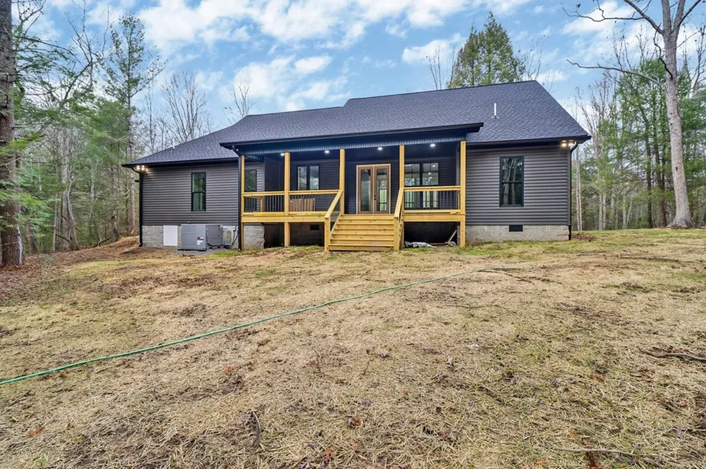 1440 Model Farm Road Jamestown TN 38556