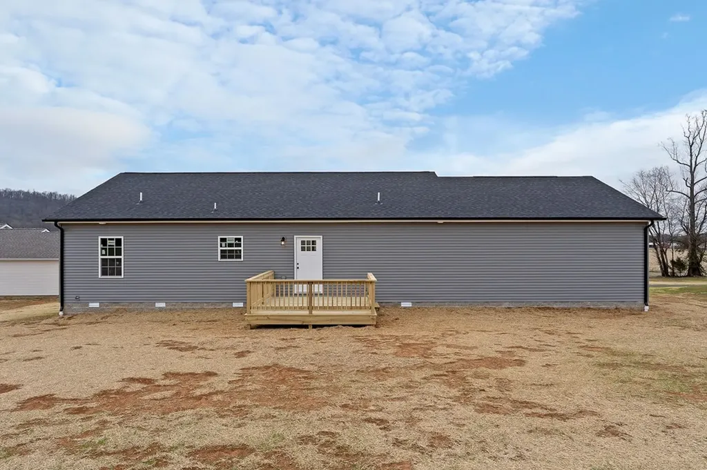 1072 Frank Anderson Road Sparta TN 38583