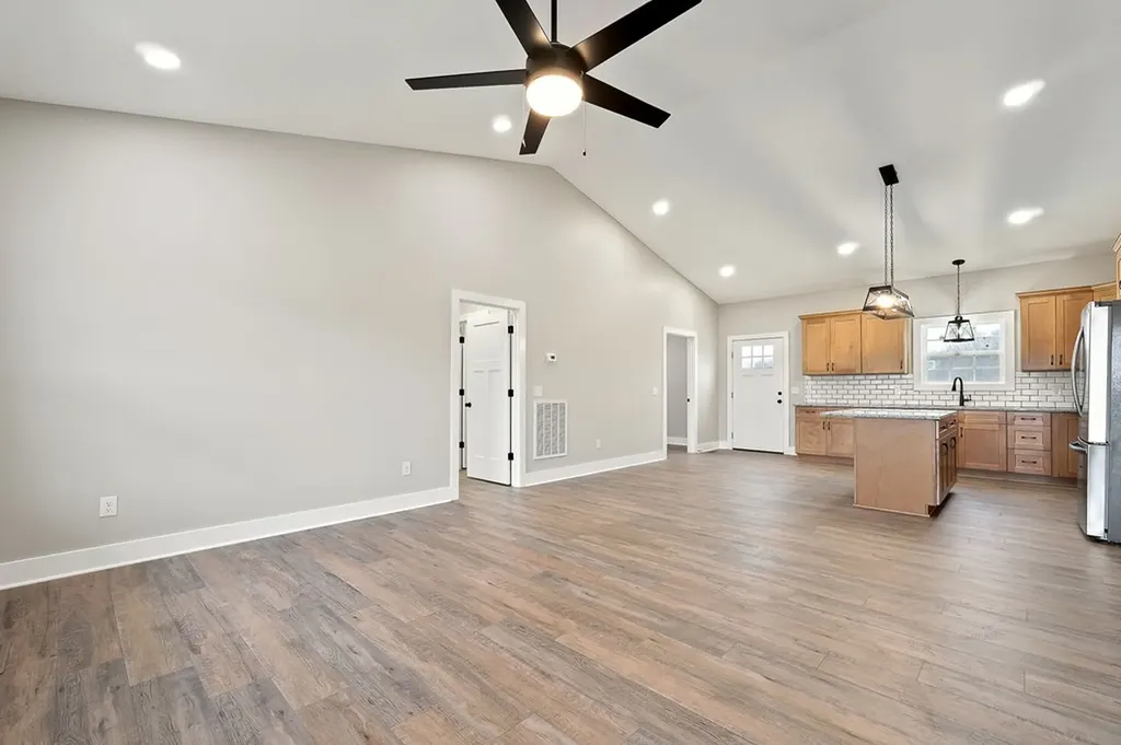 1072 Frank Anderson Road Sparta TN 38583