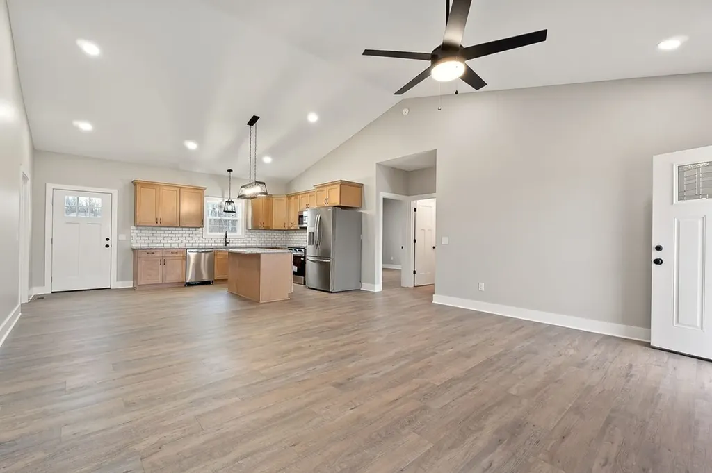 1072 Frank Anderson Road Sparta TN 38583