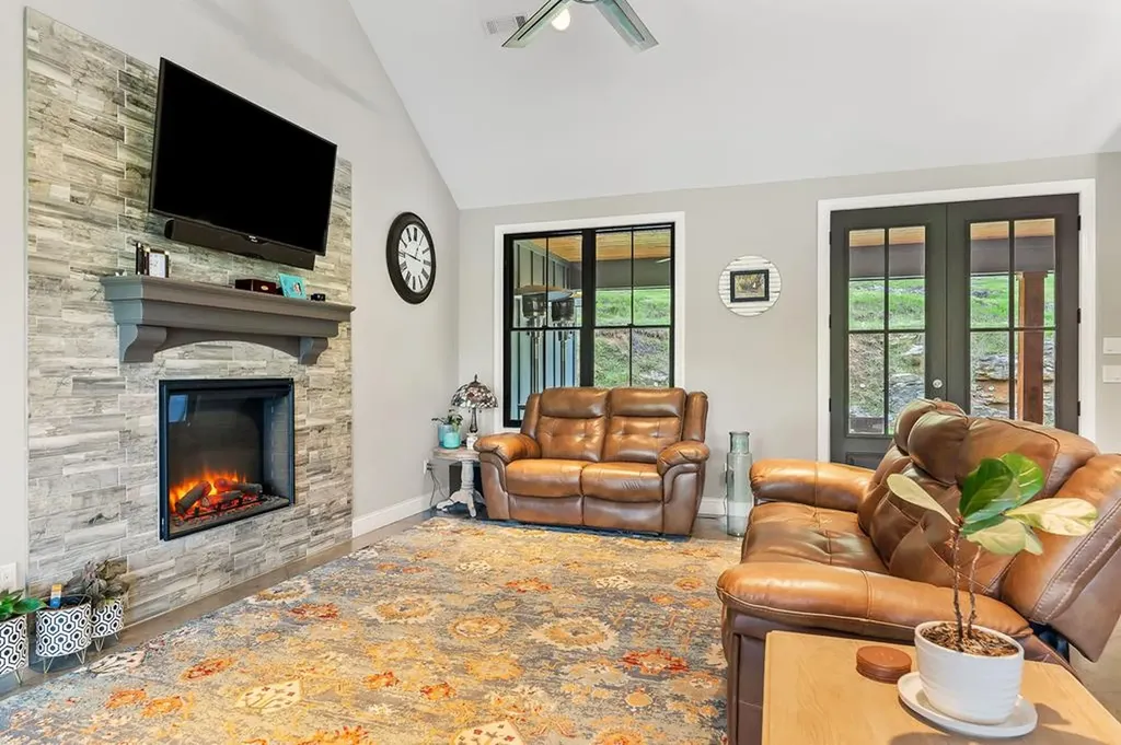 14436 Indian Springs Road Buffalo Valley TN 38548