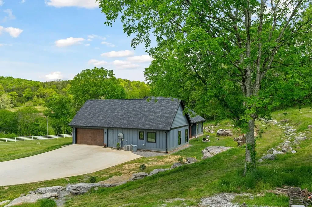 14436 Indian Springs Road Buffalo Valley TN 38548