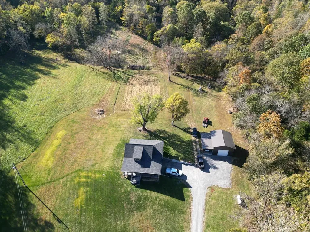 250 Woodard Hollow Lane Gainesboro TN 38562