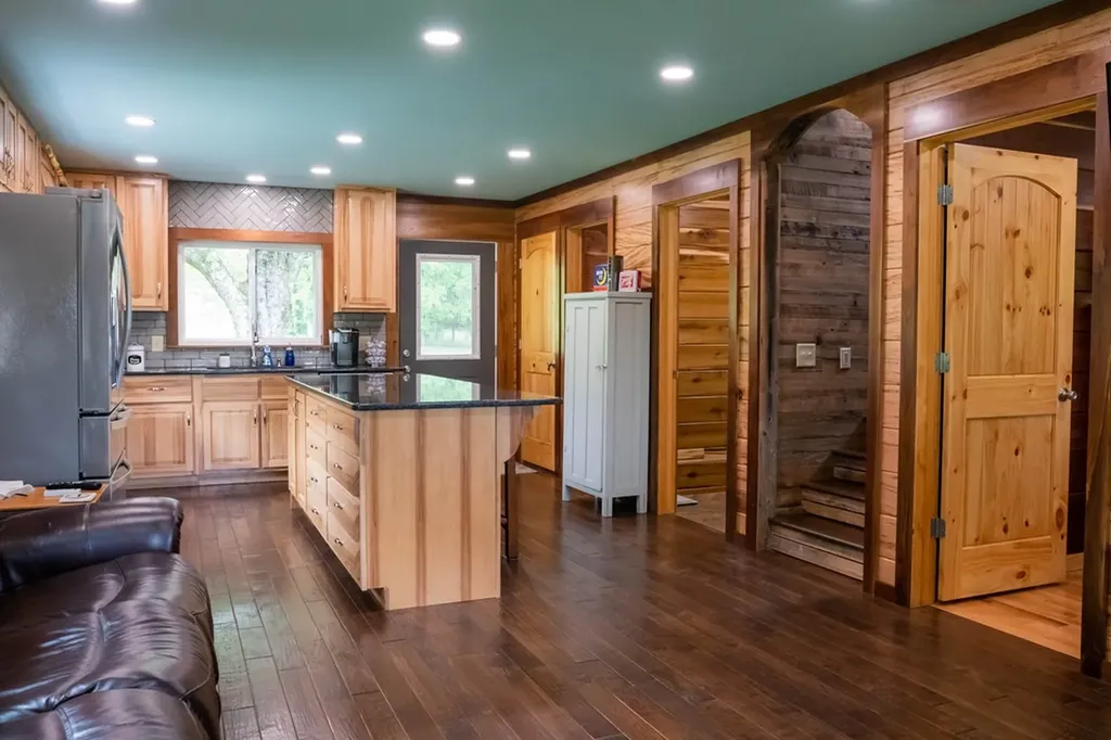 250 Woodard Hollow Lane Gainesboro TN 38562