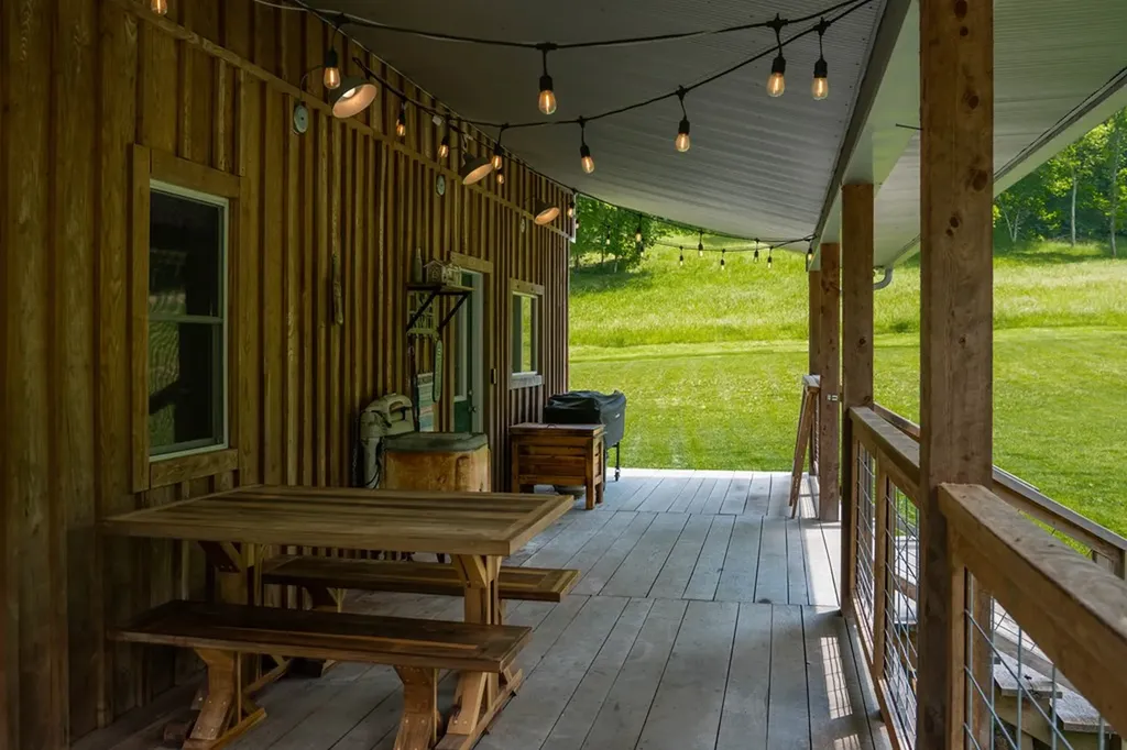 250 Woodard Hollow Lane Gainesboro TN 38562