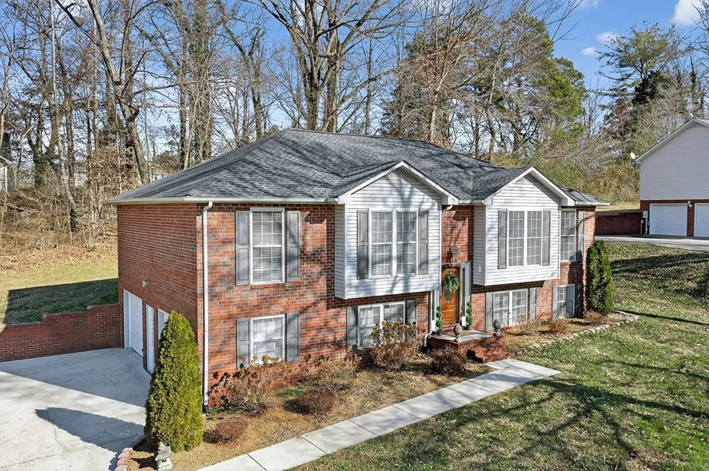 1920 Bay View Drive Cookeville TN 38506