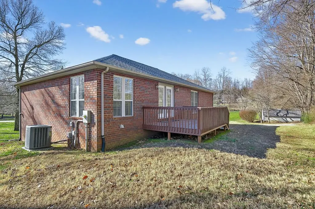 1920 Bay View Drive Cookeville TN 38506