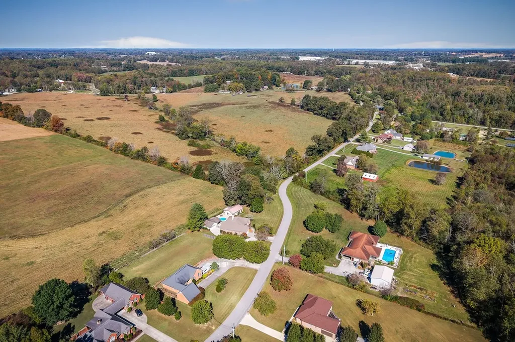 3582 SW South Pointe Road Cookeville TN 38506