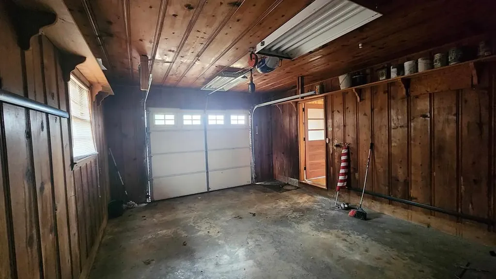 1860 Moodyville Road Byrdstown TN 38549