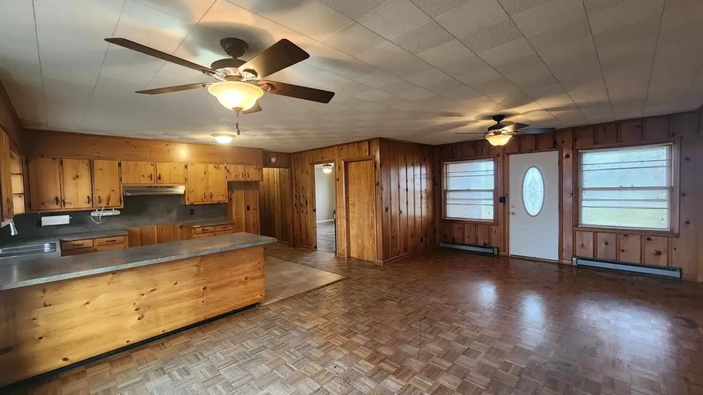 1860 Moodyville Road Byrdstown TN 38549