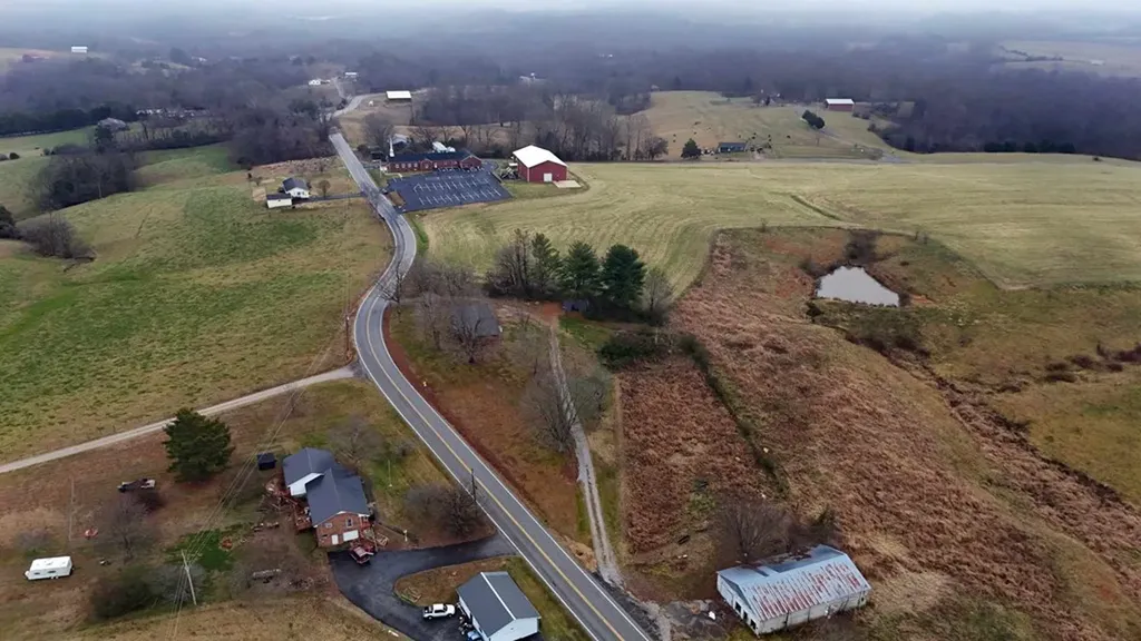 1860 Moodyville Road Byrdstown TN 38549