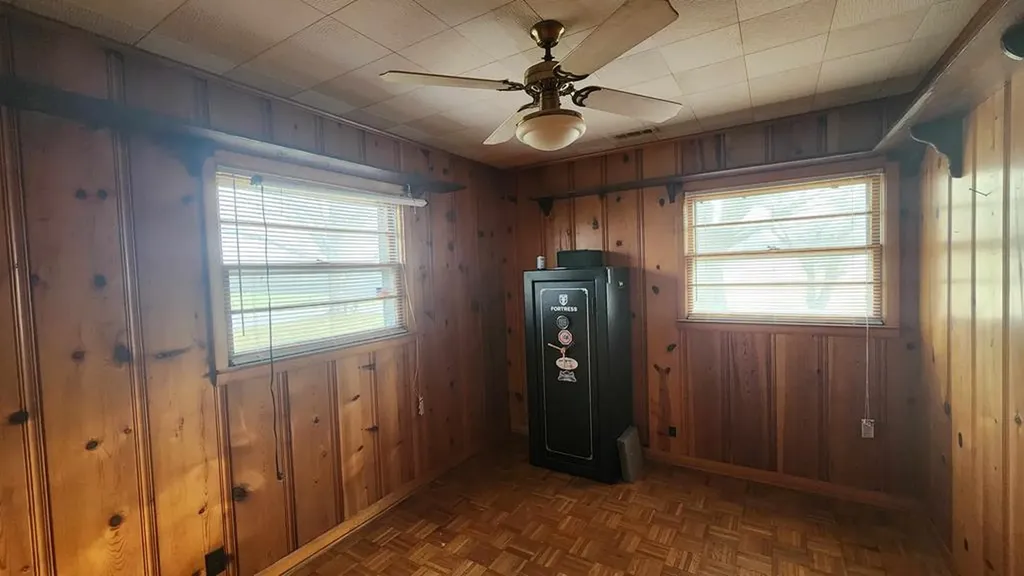 1860 Moodyville Road Byrdstown TN 38549