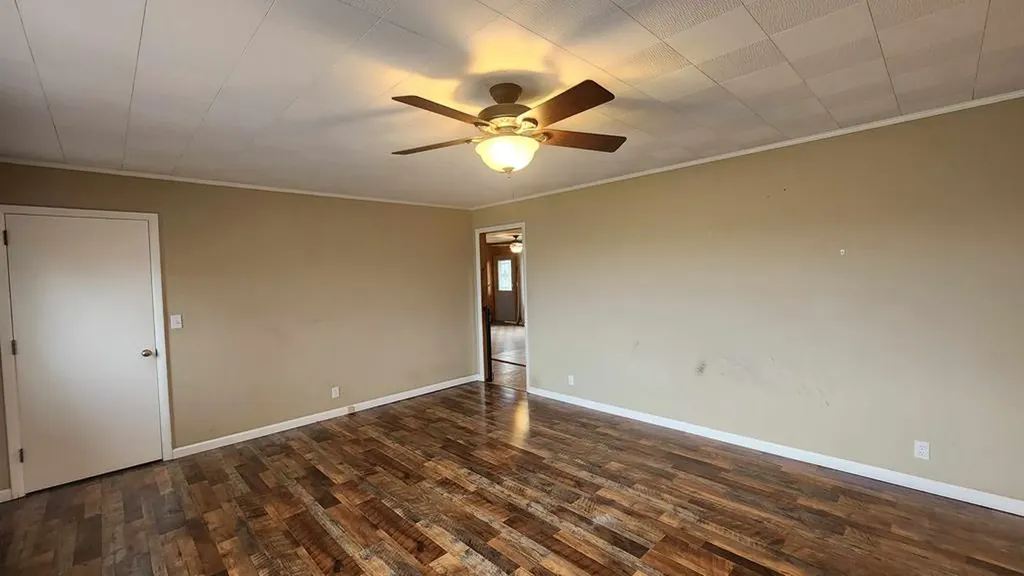 1860 Moodyville Road Byrdstown TN 38549