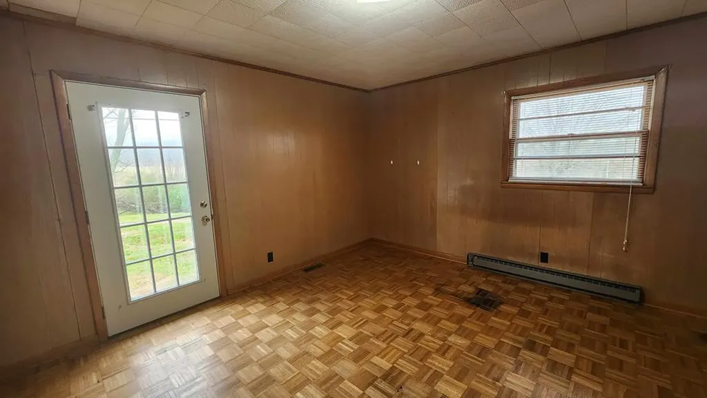 1860 Moodyville Road Byrdstown TN 38549