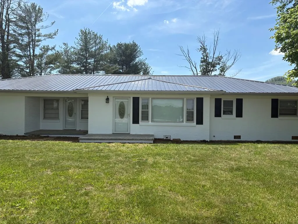 1860 Moodyville Road Byrdstown TN 38549