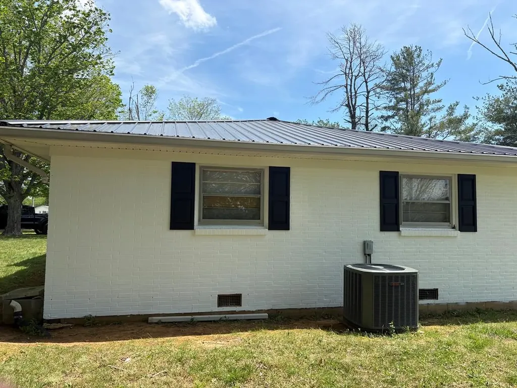 1860 Moodyville Road Byrdstown TN 38549