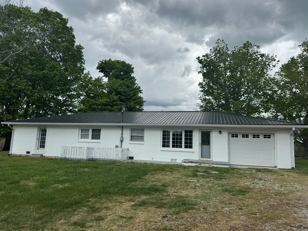 1860 Moodyville Road Byrdstown TN 38549