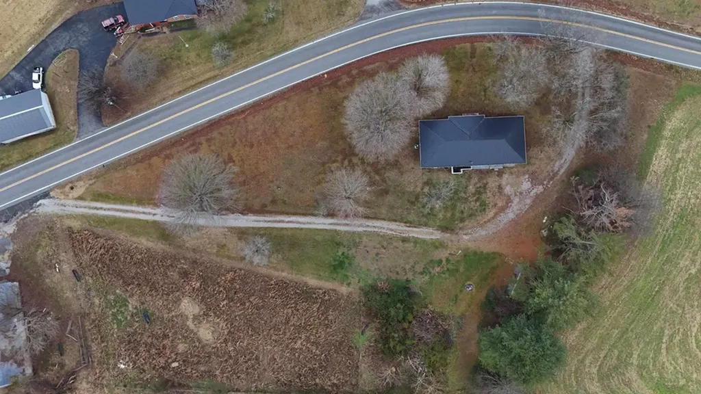 1860 Moodyville Road Byrdstown TN 38549