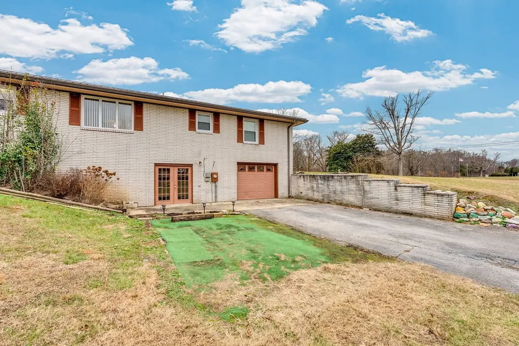 2265 Burgess Falls Road Cookeville TN 38506