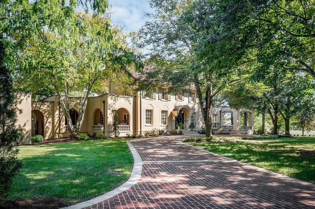 335 N Dixie Avenue Cookeville TN 38501