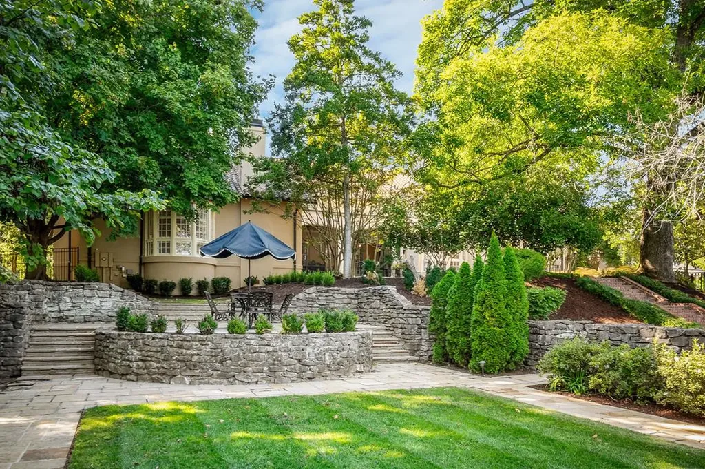 335 N Dixie Avenue Cookeville TN 38501