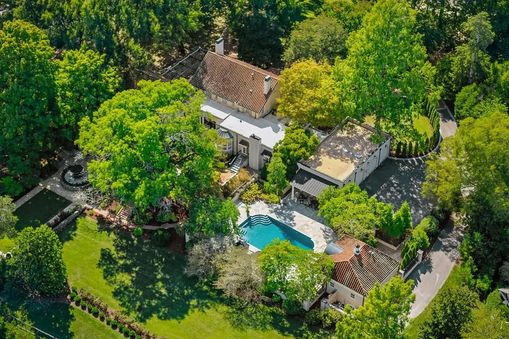 335 N Dixie Avenue Cookeville TN 38501