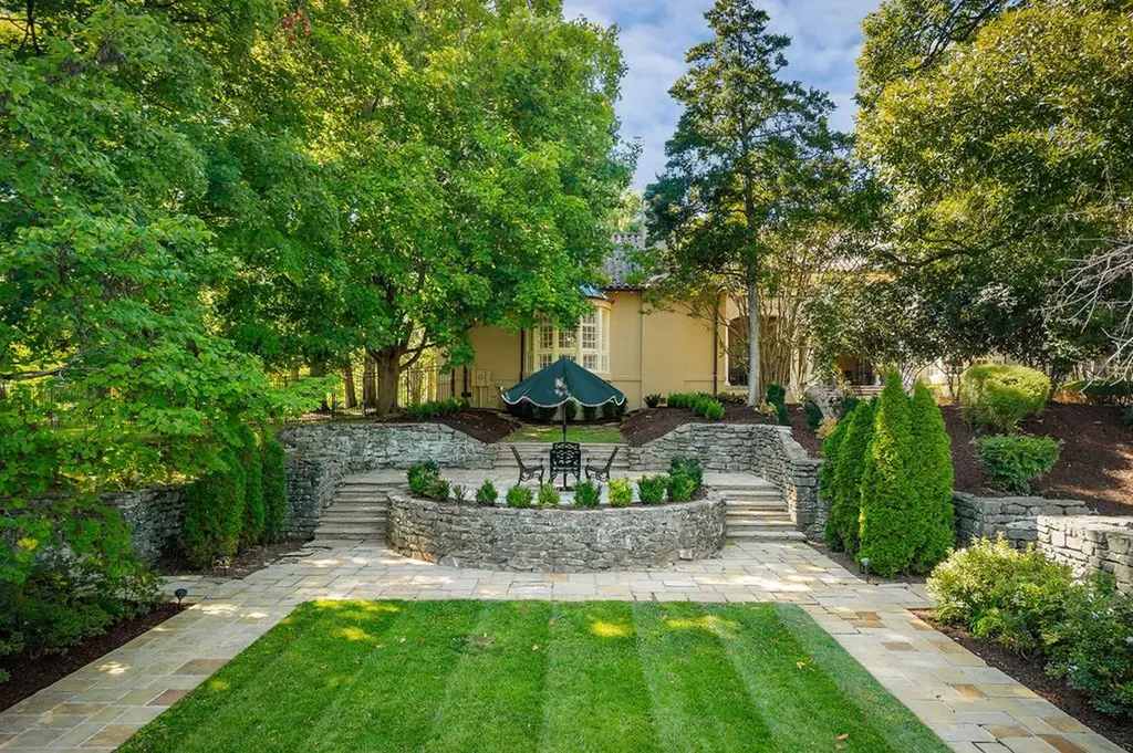 335 N Dixie Avenue Cookeville TN 38501