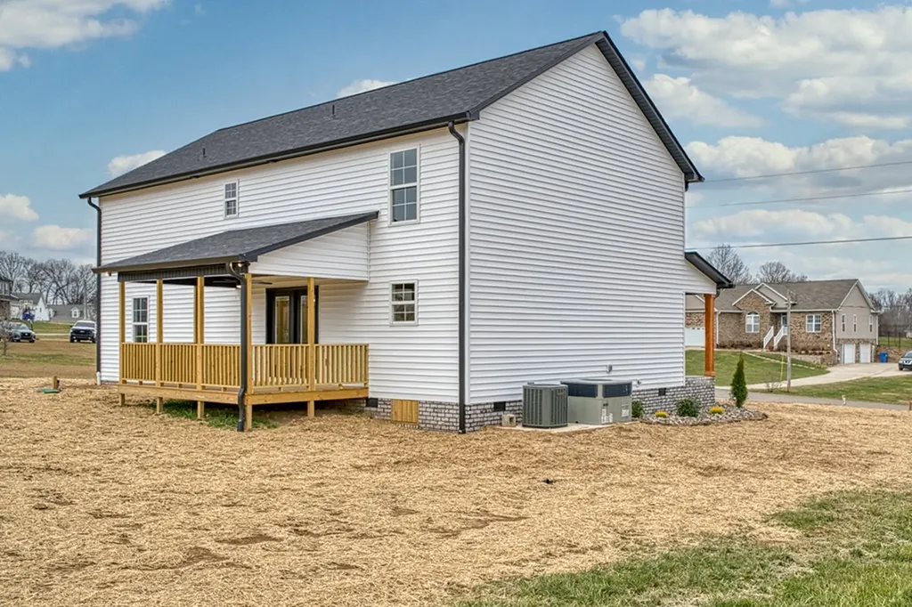 3175 Eagle Landing Drive Cookeville TN 38506