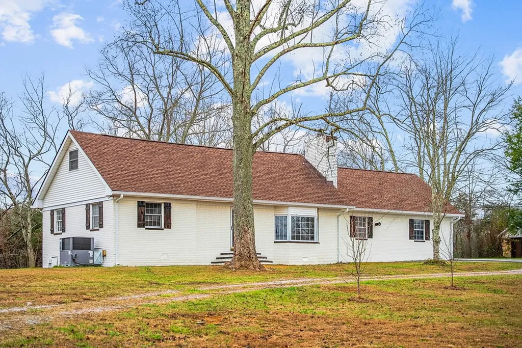 64 Pugh Road Crossville TN 38555
