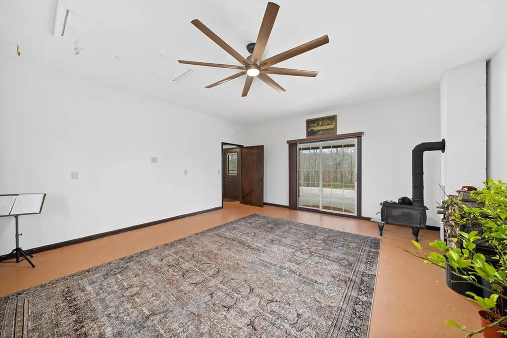 64 Pugh Road Crossville TN 38555