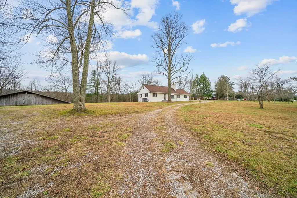 64 Pugh Road Crossville TN 38555