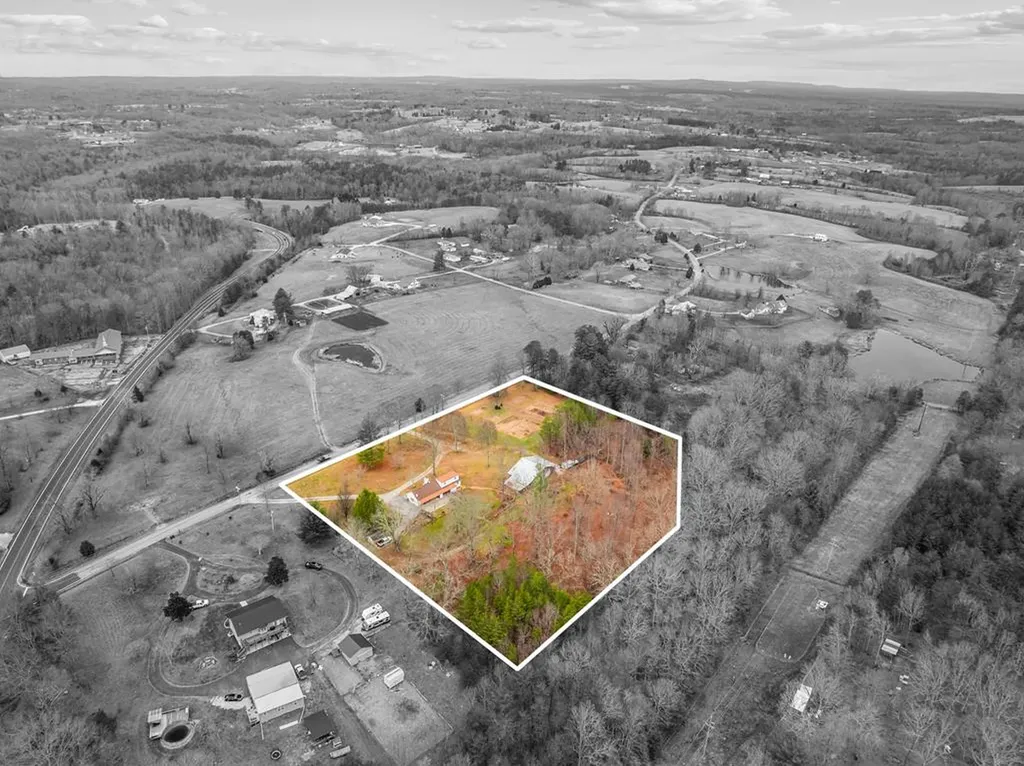 64 Pugh Road Crossville TN 38555