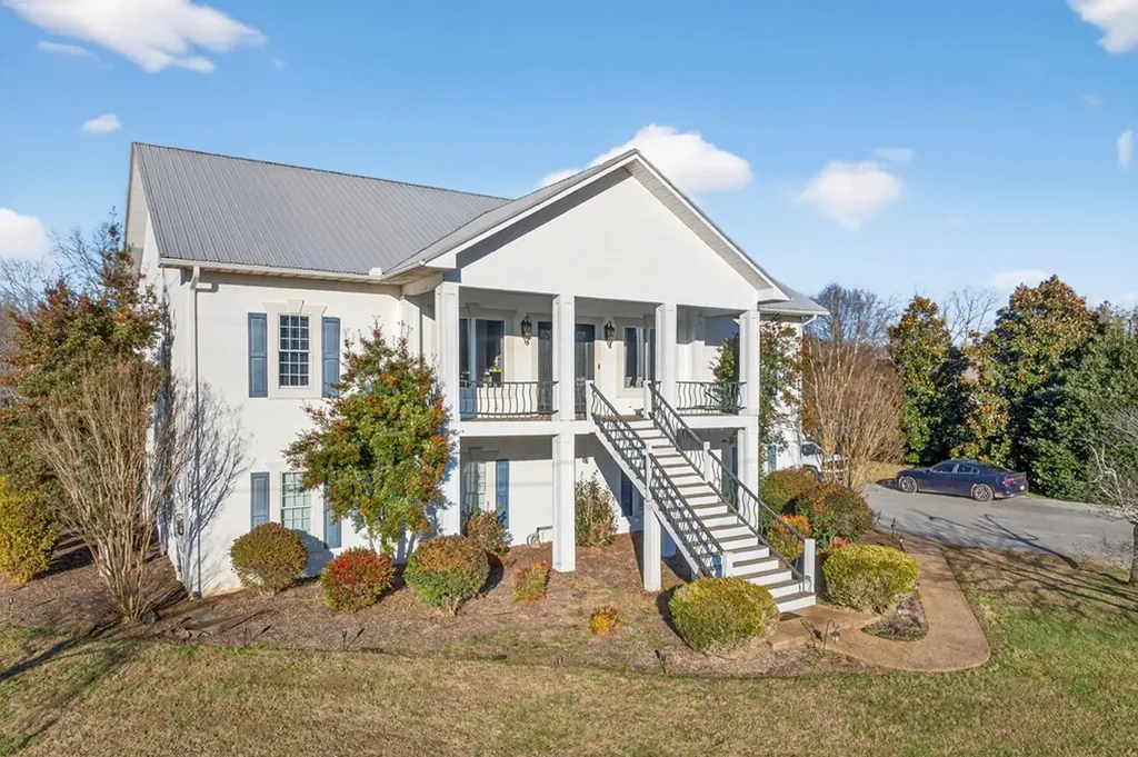 77 River Front Drive Sparta TN 38583