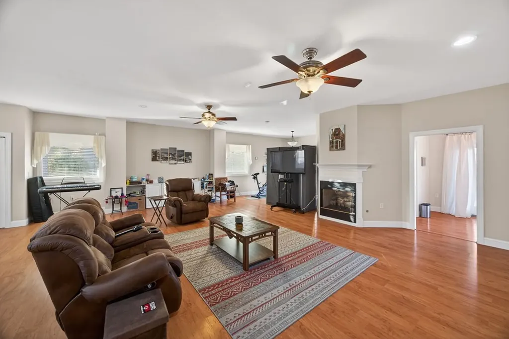 77 River Front Drive Sparta TN 38583