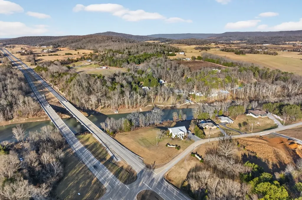 77 River Front Drive Sparta TN 38583