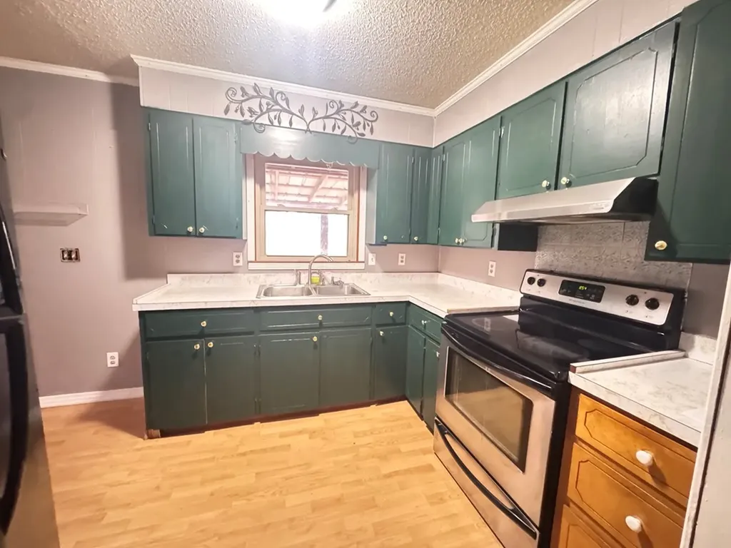 146 H Brown Lane Gainesboro TN 38562