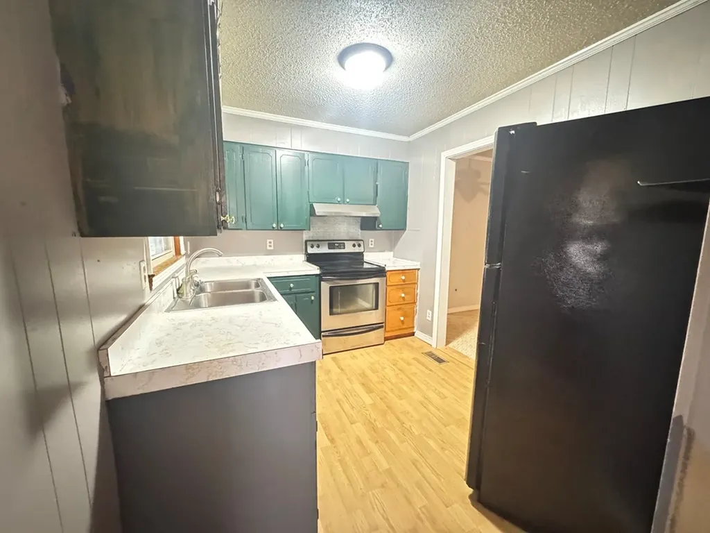 146 H Brown Lane Gainesboro TN 38562